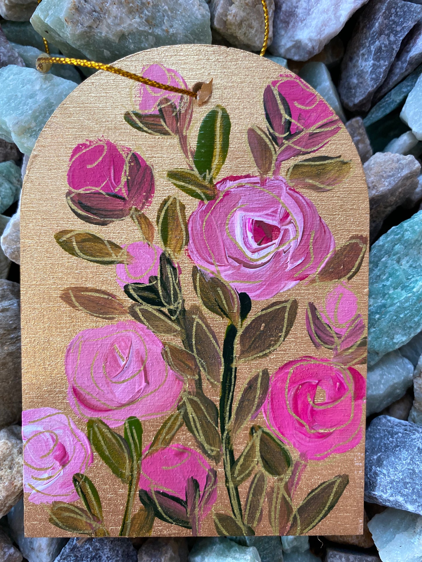 GOLD FLORAL ORNAMENT