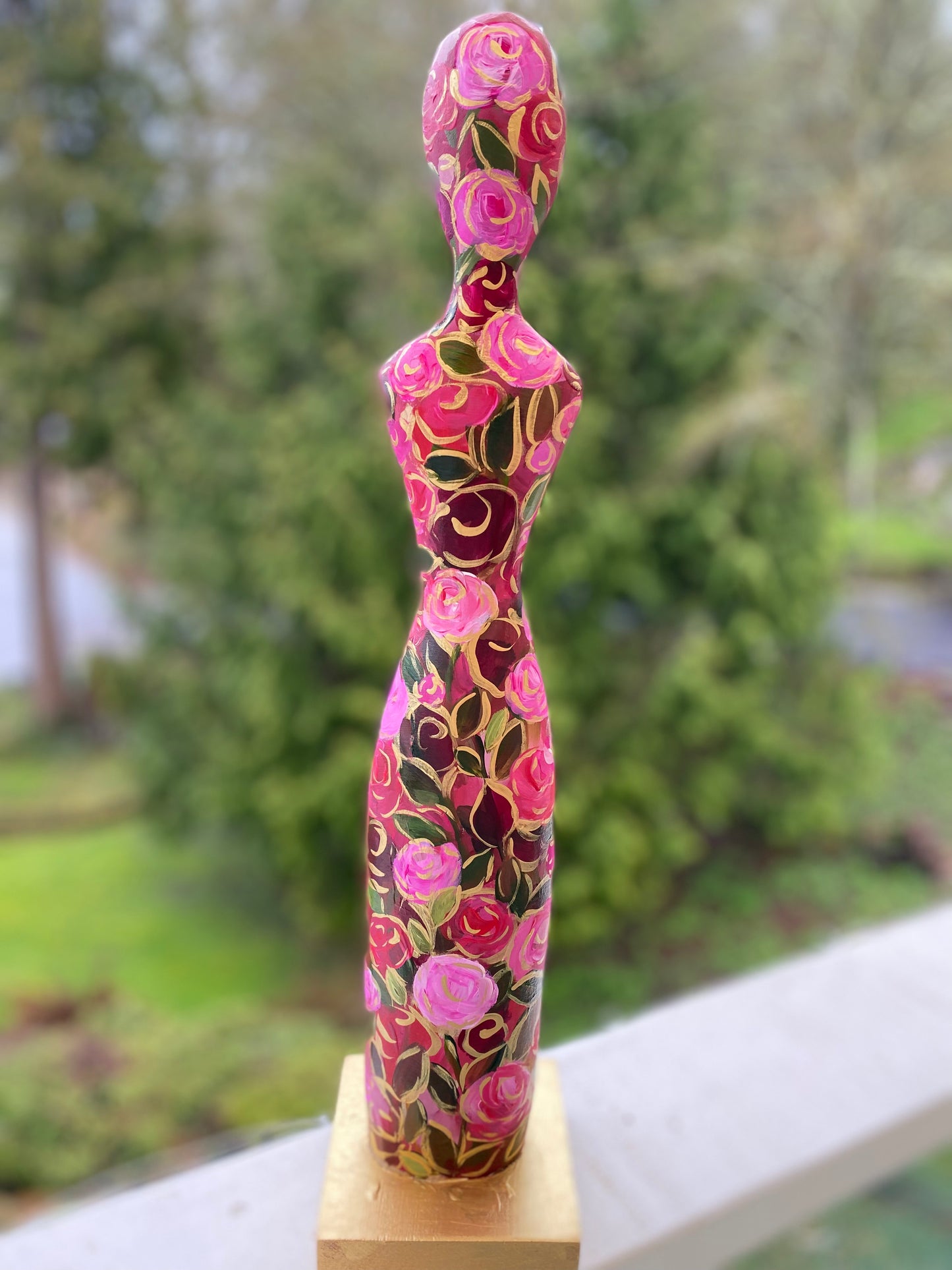 Wood Statue: GODDESS OF ADVENTURE